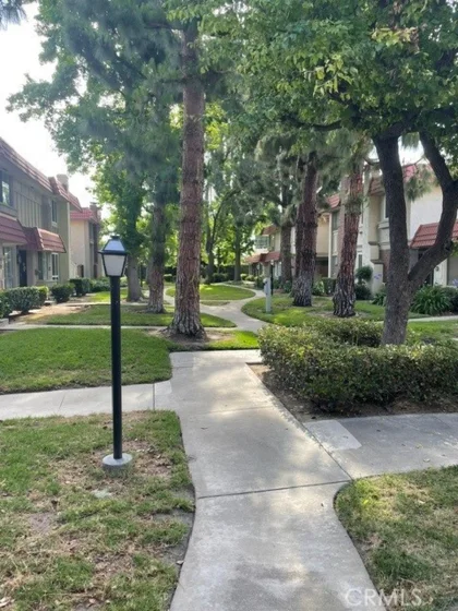 12942 Newhope photo 11