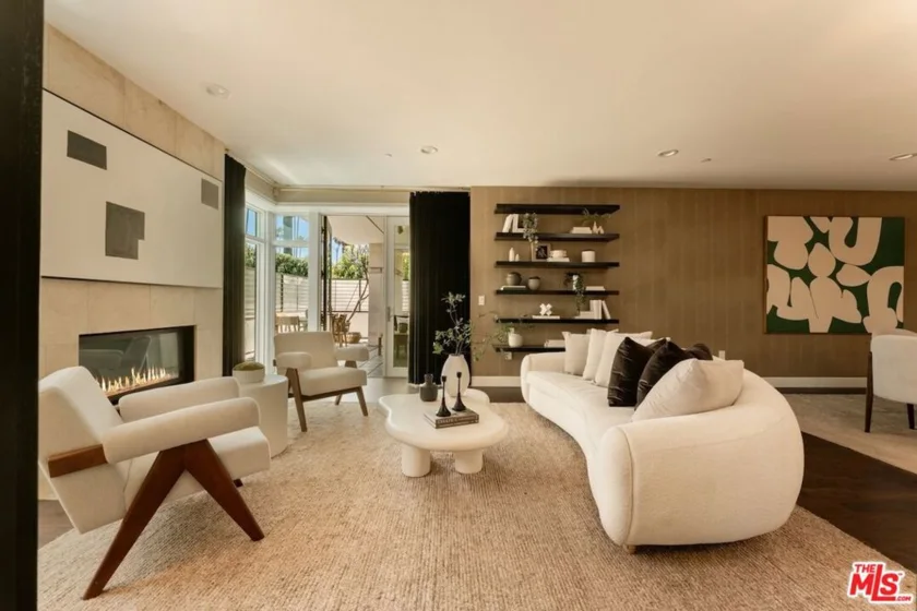 447 N Doheny Drive #101 photo 1