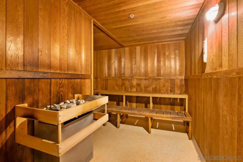 1325 Pacific Hwy #706 photo 71