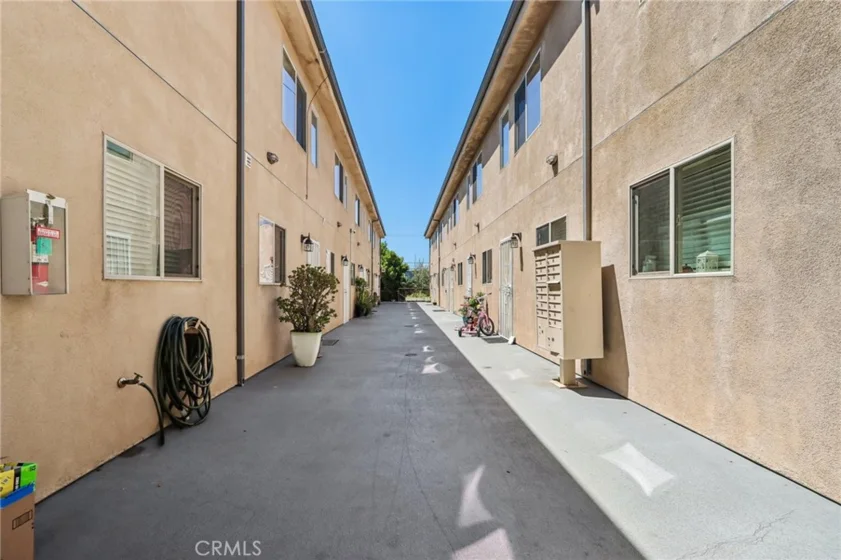 14618 Gilmore Street #16 photo 20