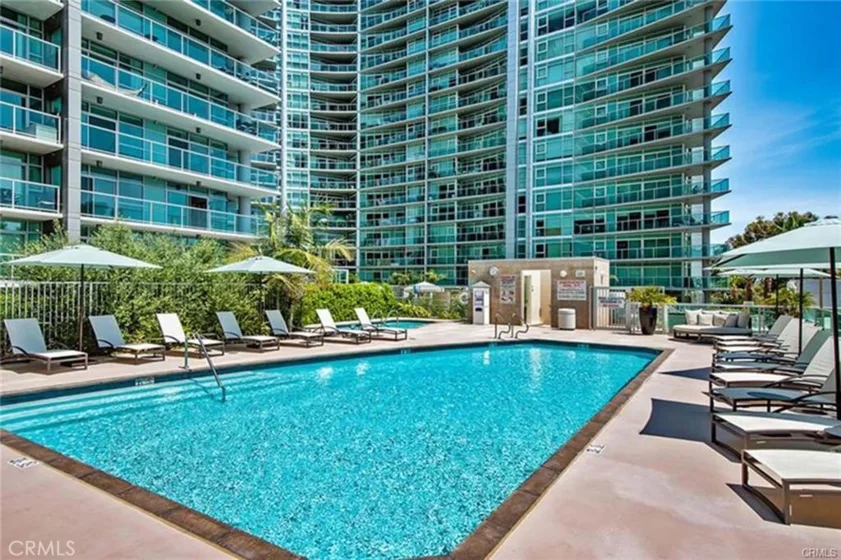 13650 Marina Pointe Drive #1506 photo 1