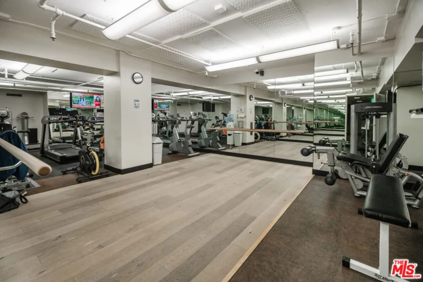 10375 Wilshire Boulevard #11H photo 17