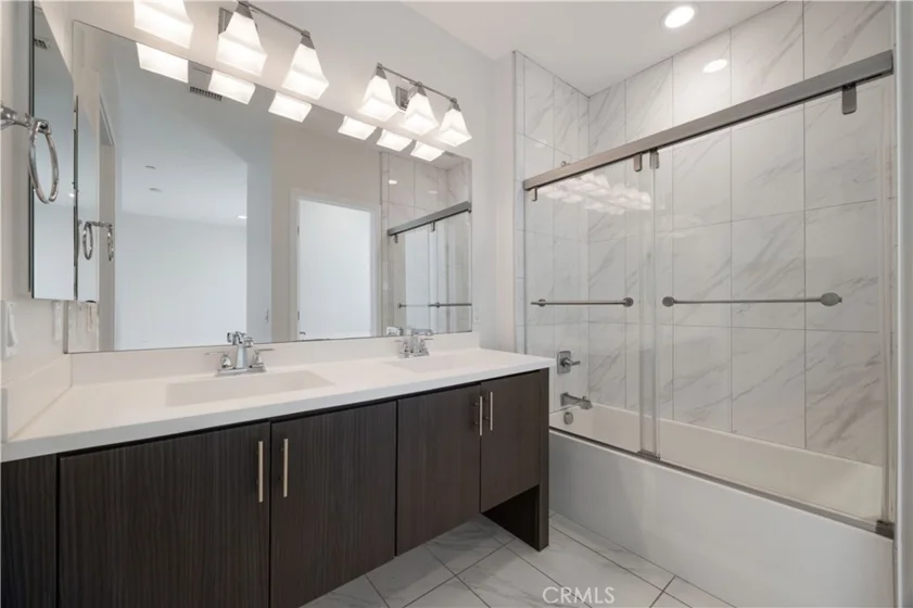 2138 Bella Court photo 29