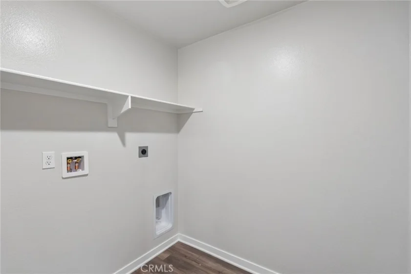 9549 Hannah Way photo 31