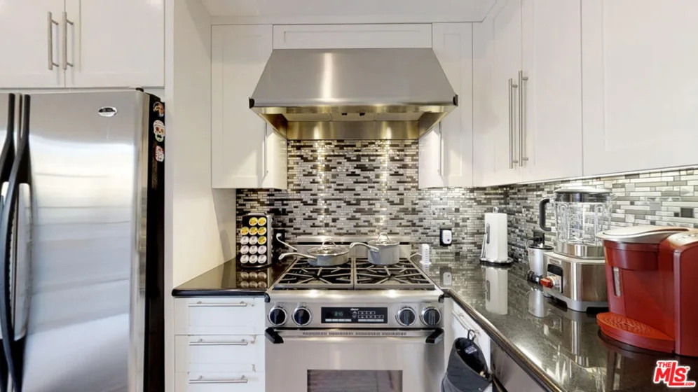 851 N San Vicente Boulevard #309 photo 9