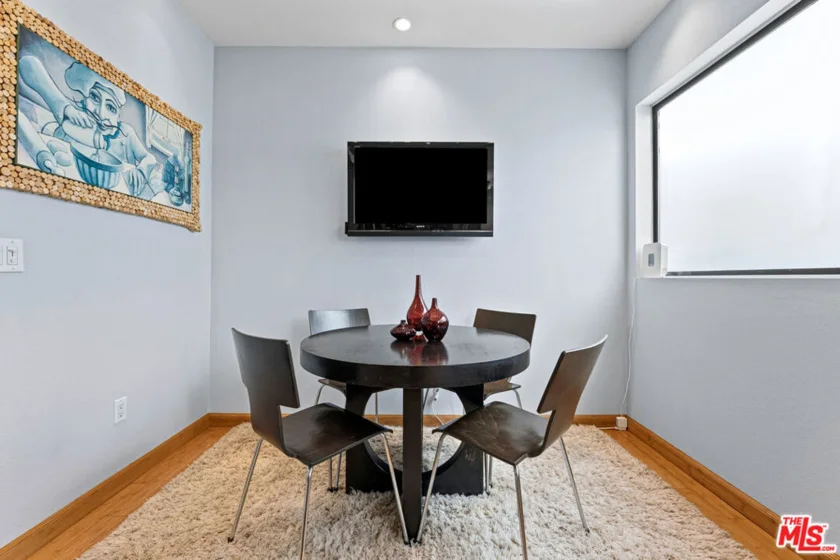 625 Huntley Drive #4 photo 3