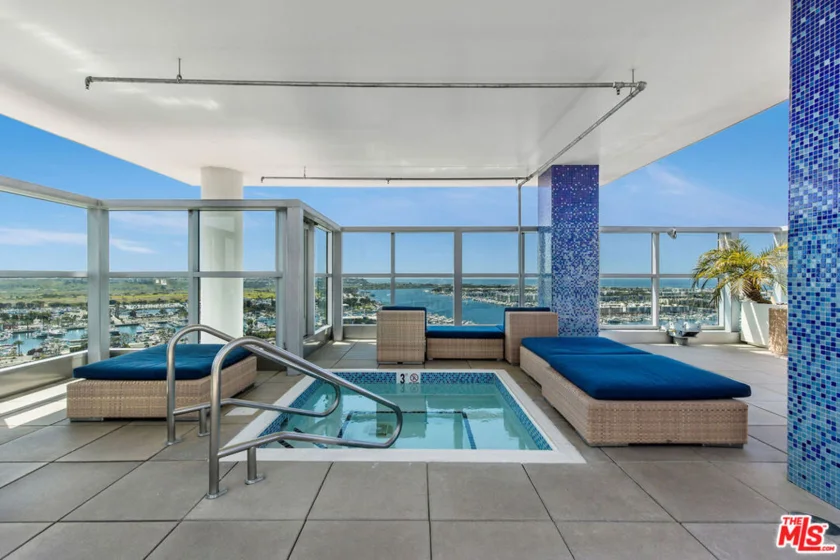 13700 Marina Pointe Drive #1016 photo 20