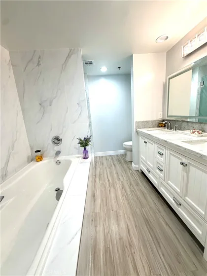 525 E Seaside Way #508 photo 27