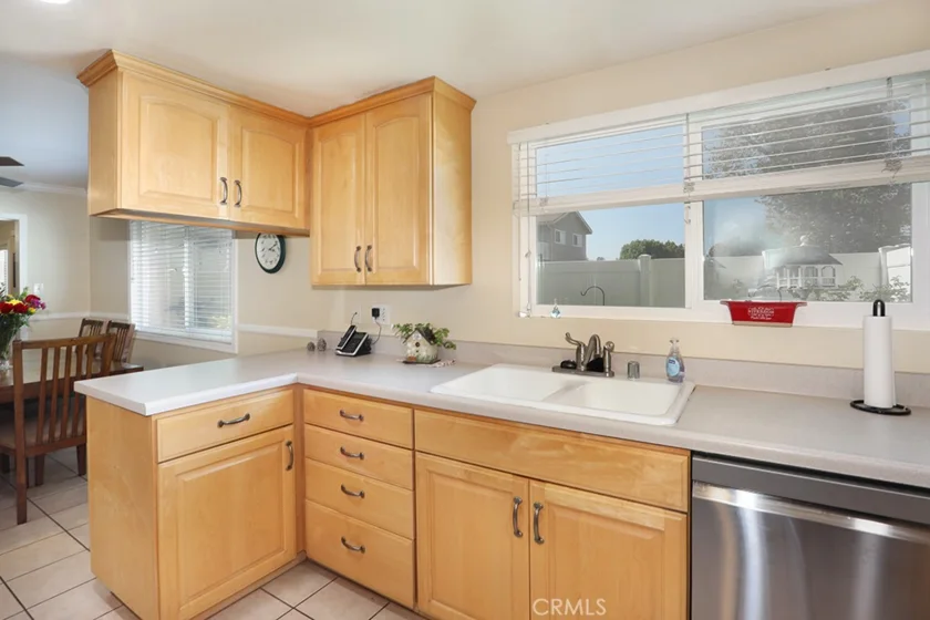 700 E Taft #22 photo 6