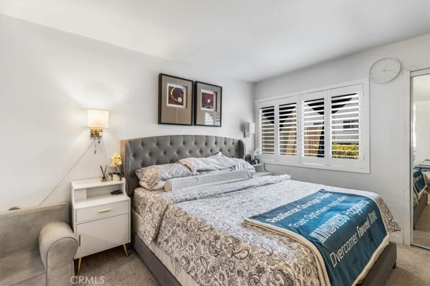 278 N Wilshire #129 photo 22