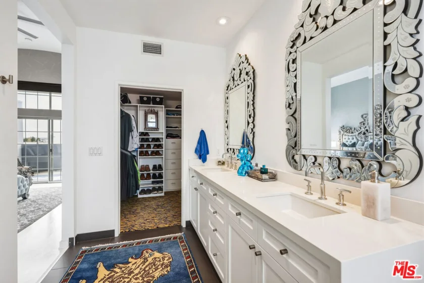 5400 Playa Vista Drive #23 photo 29