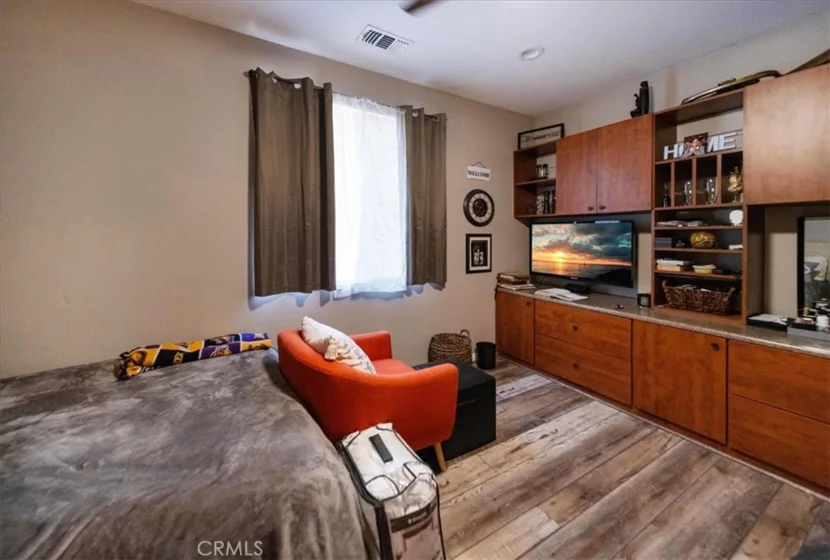 25933 Schafer photo 23