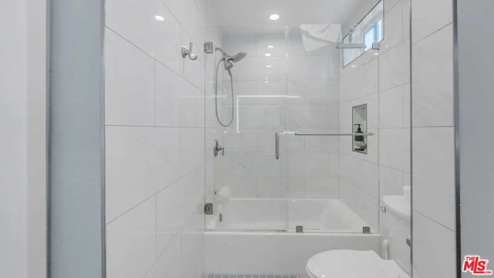 2121 Scott Road #206 photo 26