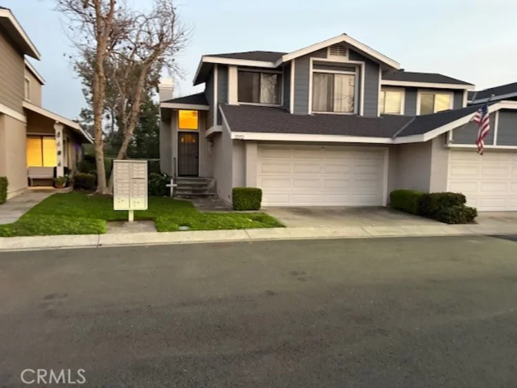 22112 Summit Hill photo 1