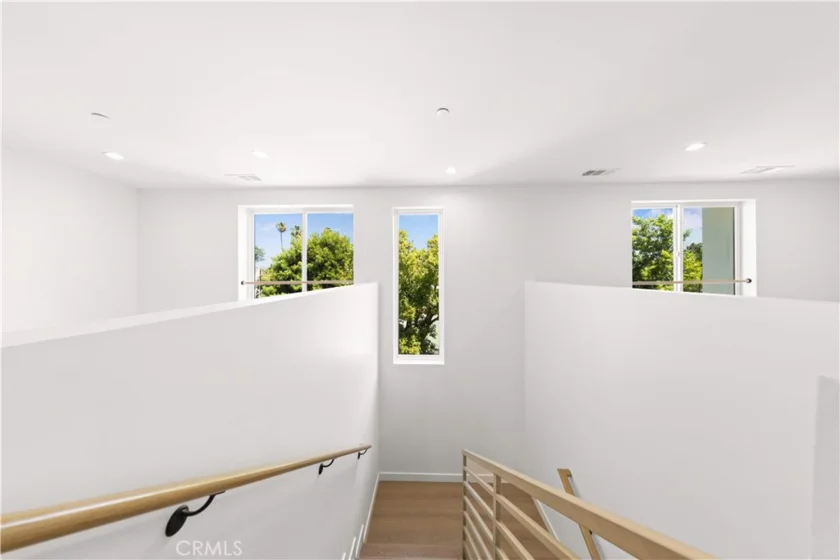 176 N Catalina Avenue #404 photo 40