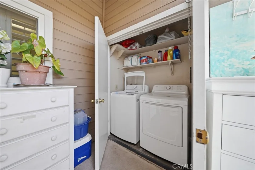 10452 W Briar Oaks photo 8