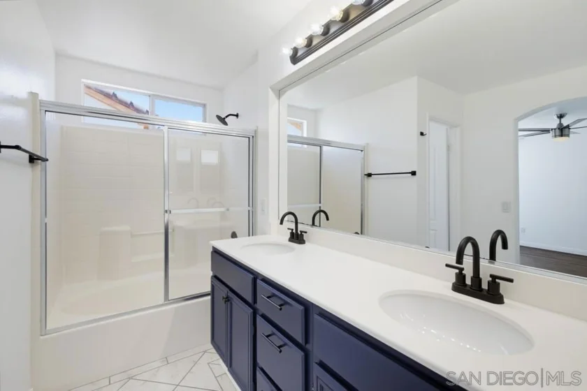 1228 La Vida Court photo 27