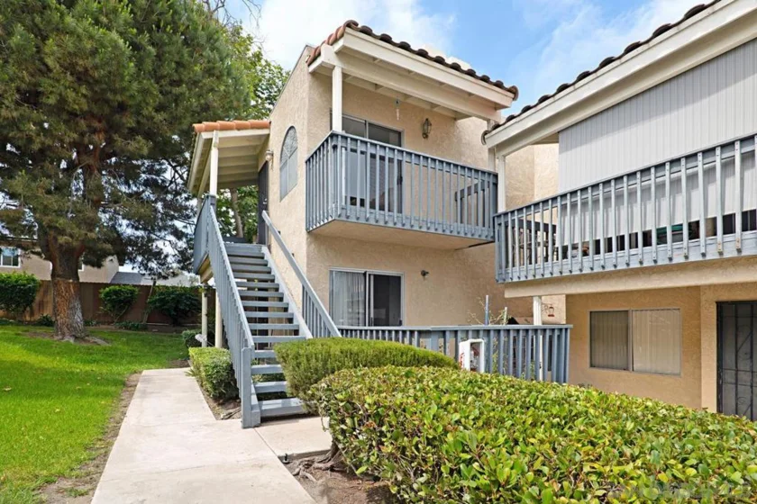 8475 Avenida Angulia #12 photo 1