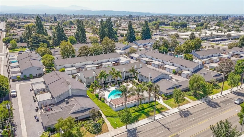 1310 N Placentia photo 30
