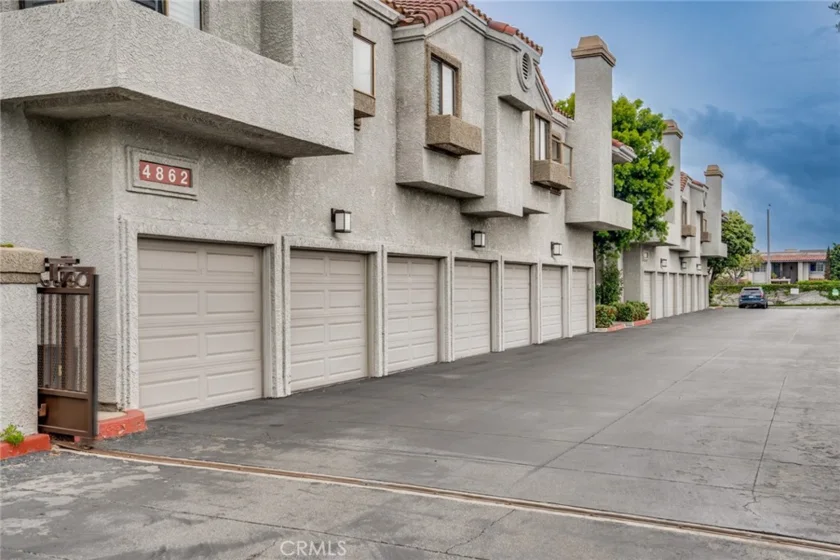 4862 Tiara #204 photo 12