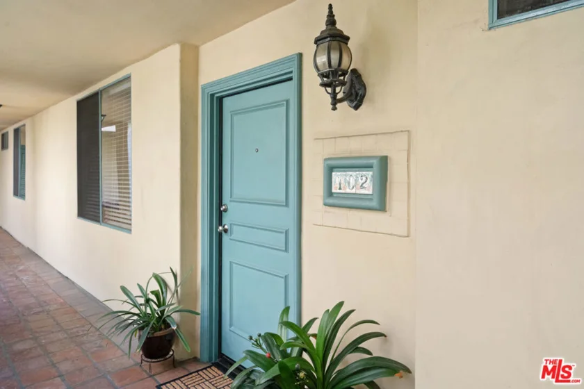 1430 Colby Avenue #102 photo 15