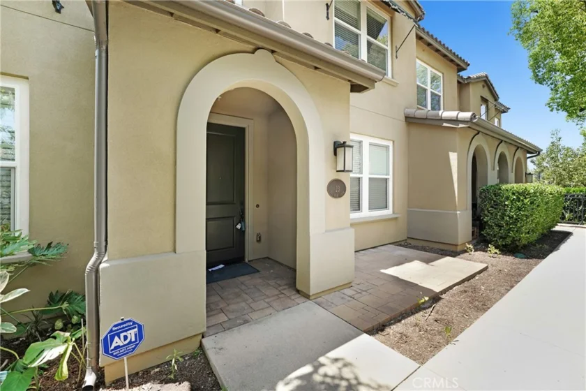 281 N Mar Vista Avenue #23 photo 1