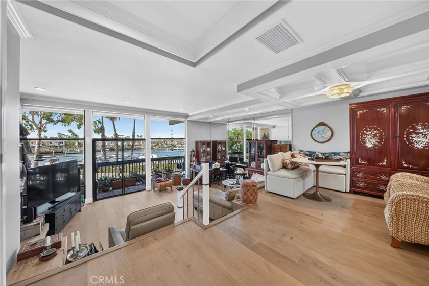 5201 S S Marina Pacifica Drive photo 11
