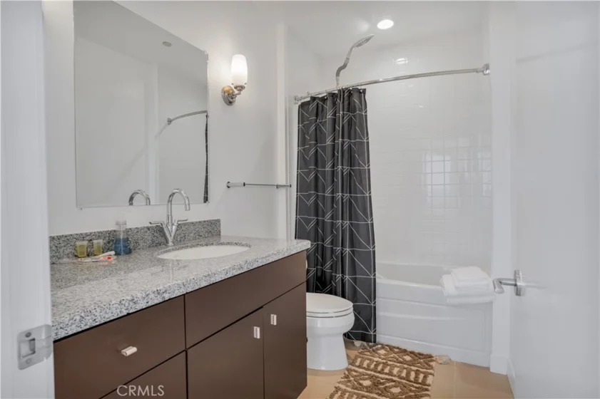 1100 Wilshire Boulevard #3302 photo 32