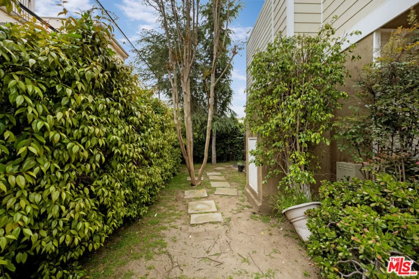 1717 Stoner Avenue #105 photo 42