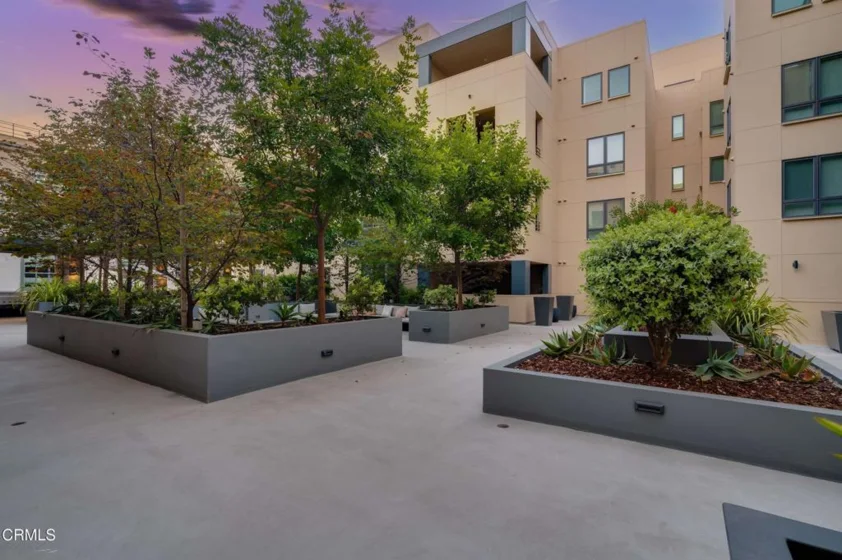39 S Los Robles Avenue #5016 photo 27