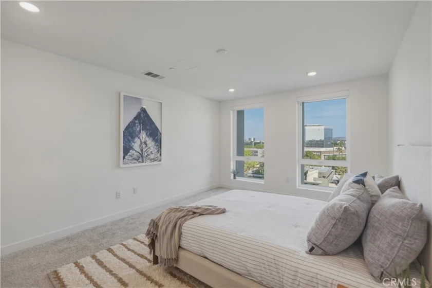 4505 Rivington photo 23