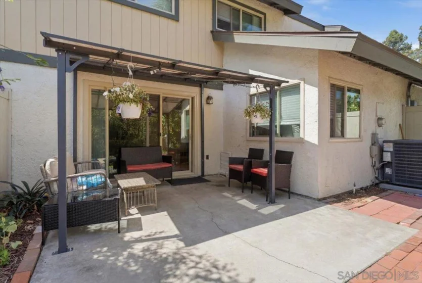 503 Smoketree Glen photo 6
