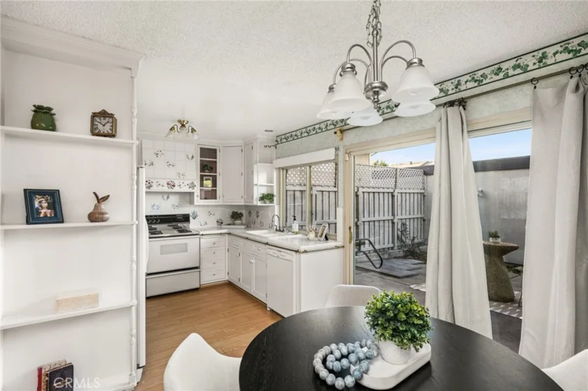 7128 Marshall photo 14