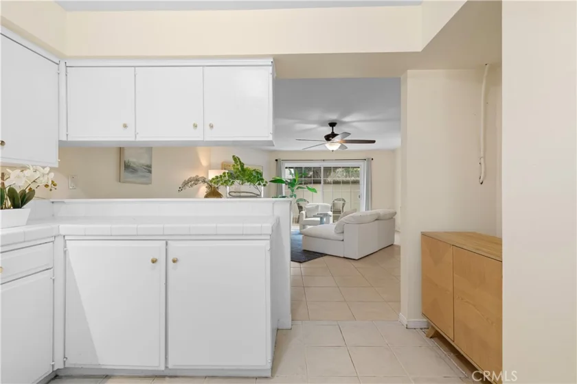 134 S Magnolia #19B photo 15