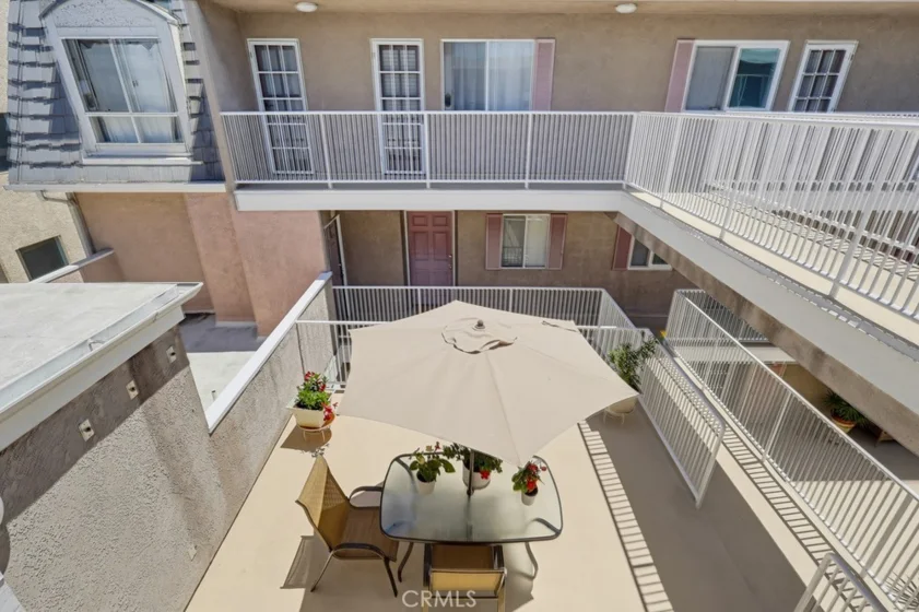 1355 Loma Avenue #311 photo 6