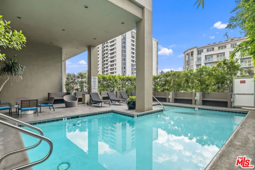 10701 Wilshire Boulevard #503 photo 19