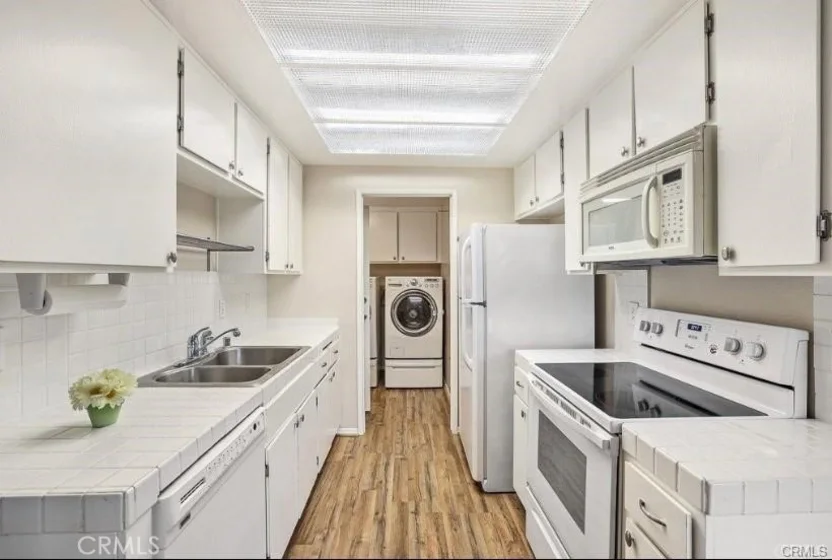 801 Yankee Point Way photo 4
