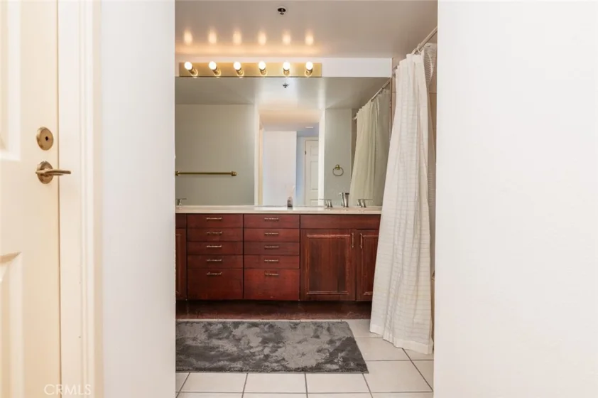 345 Pioneer Drive #801 photo 17