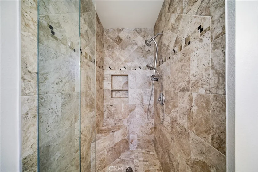 5400 Lindley Avenue #101 photo 24