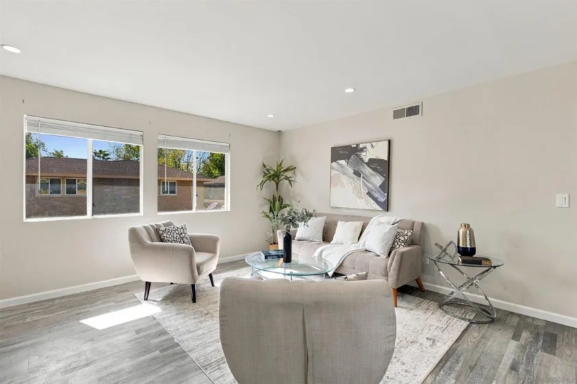 916 Amistad Court #D photo 7