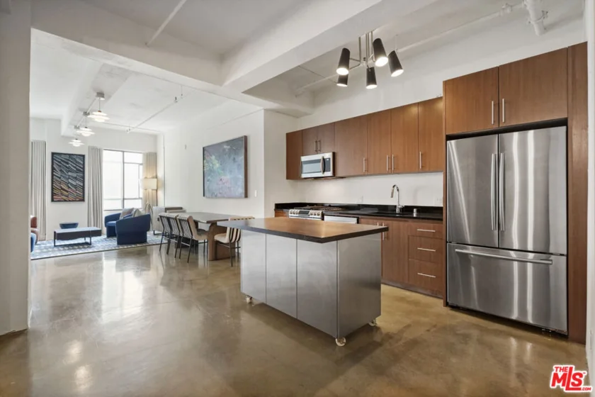 849 S Broadway #403 photo 8