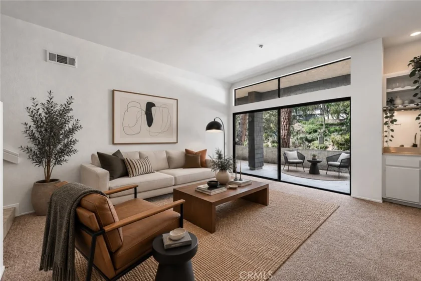 1052 Seco #104 photo 12