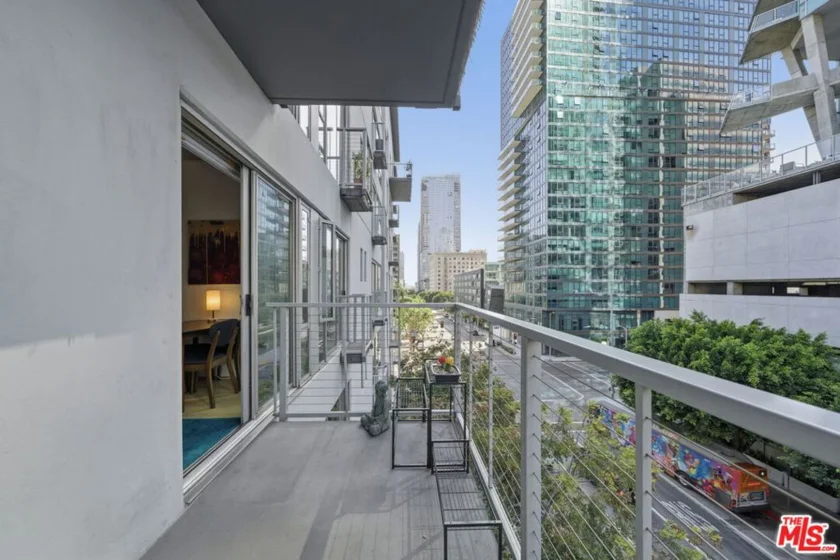 645 W 9th Street #406 photo 47