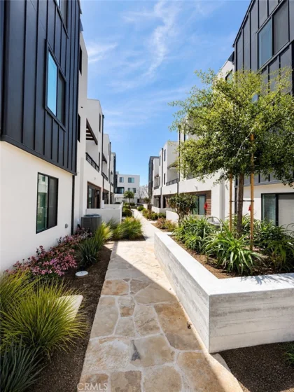 2131 Acara Circle photo 10