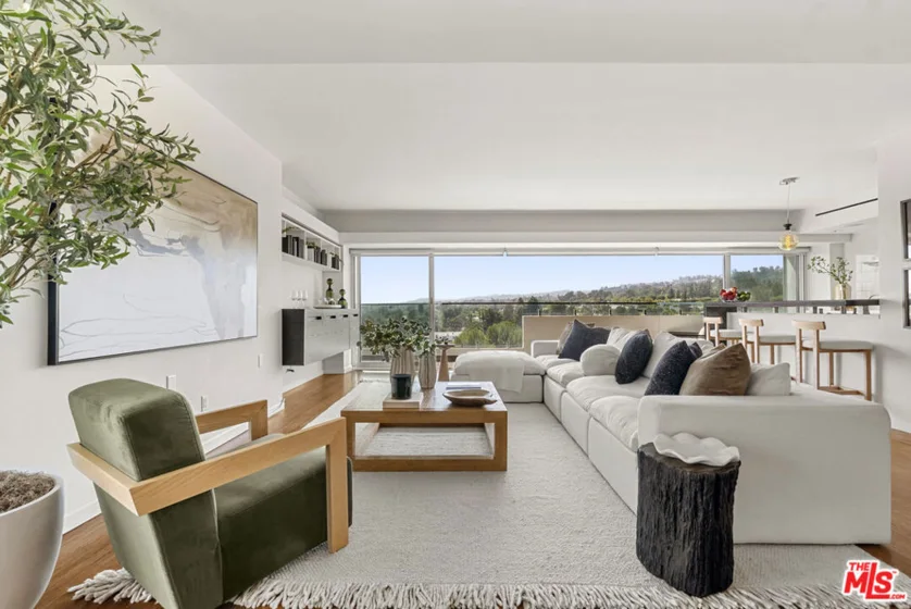 838 N Doheny Drive #1001 photo 5