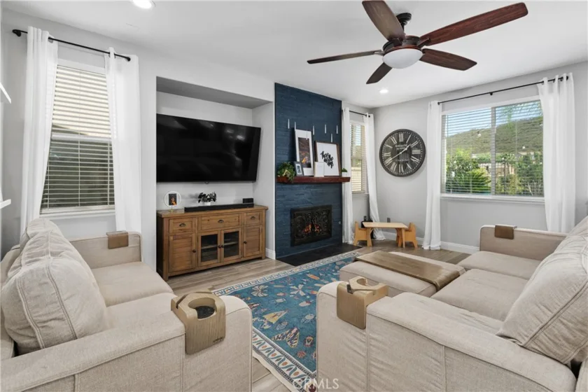 27098 Tube Rose Street photo 14
