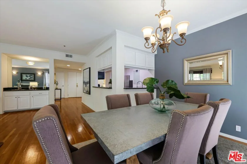 1401 S Bentley Avenue #202 photo 7
