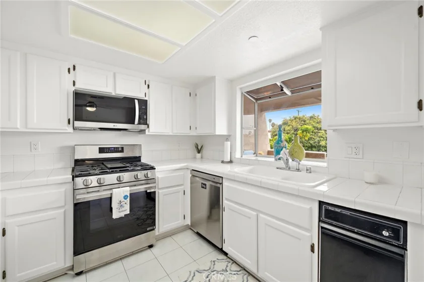 606 Lake Street #23 photo 8