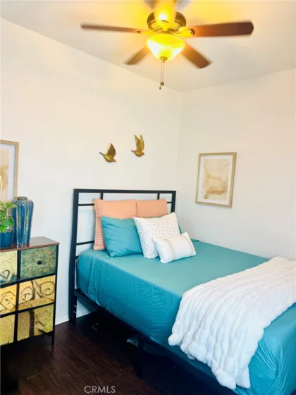44942 Bellflower photo 32