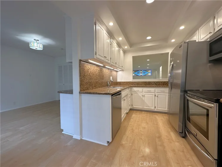 938 Palo Verde Avenue photo 8